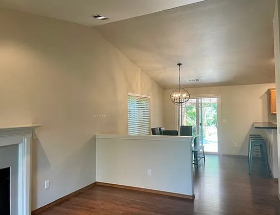 Building Photo - 3311 Edgewater Dr
