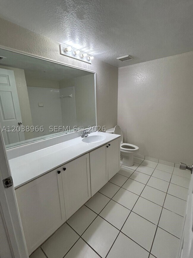 Building Photo - 15460 SW 284th St