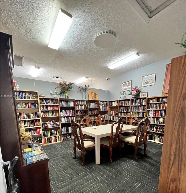 Building Photo - 1800 SW 81st Ave