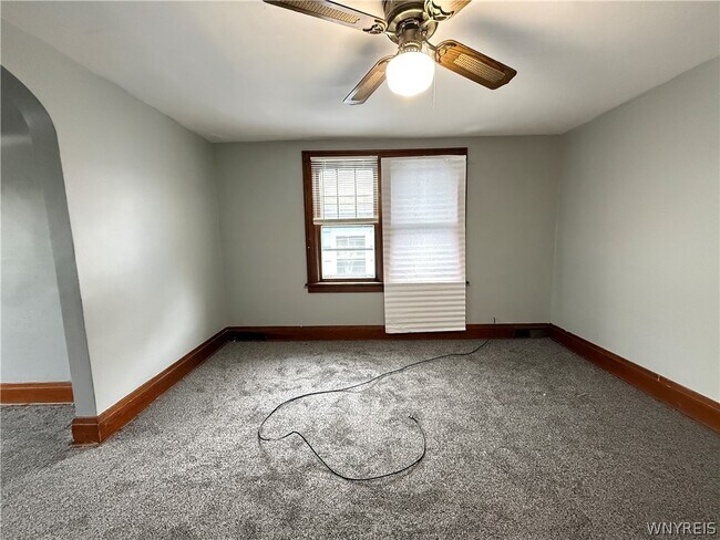 Building Photo - 110 Gerald Ave