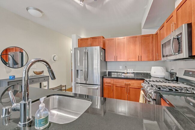 Building Photo - Burien Town Square Condo for lease!