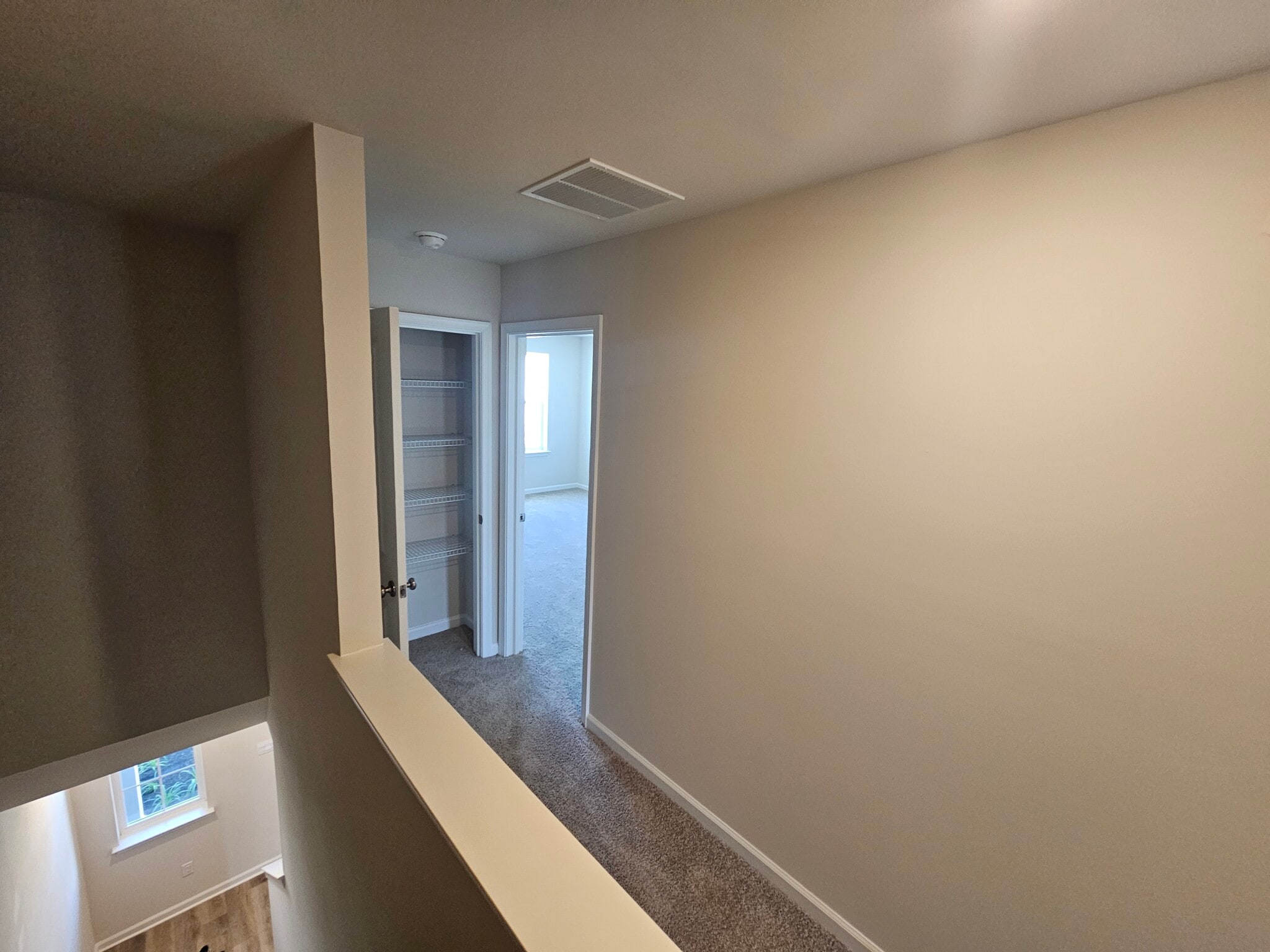2nd-Floor - 44 Elliot Ln