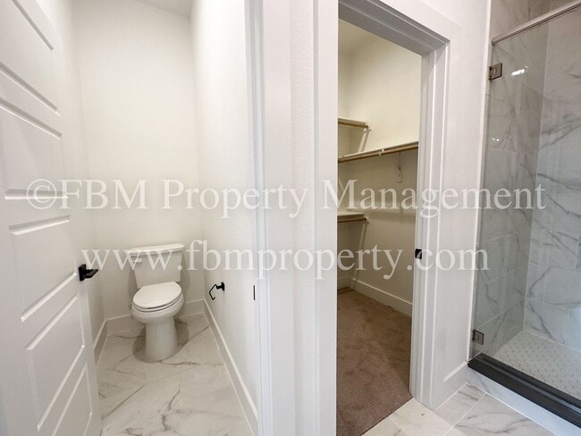 Building Photo - 2610 Kimsey Dr