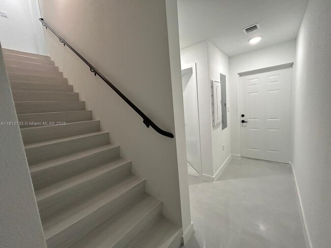 Building Photo - 26109 SW 145th Ave