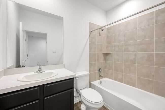 Building Photo - 15130 Pr Ml Dr