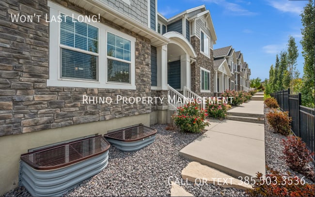 Building Photo - 4891 N Nile Dr