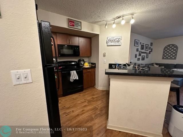 Building Photo - 12980 Vista Isles Dr