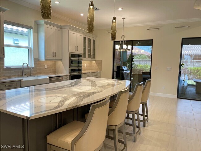 Building Photo - 8151 Lucello Ter S