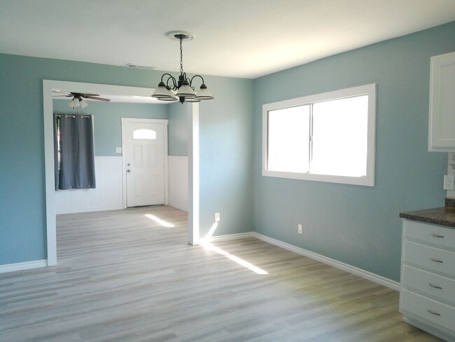 Building Photo - 4313 Molina Dr