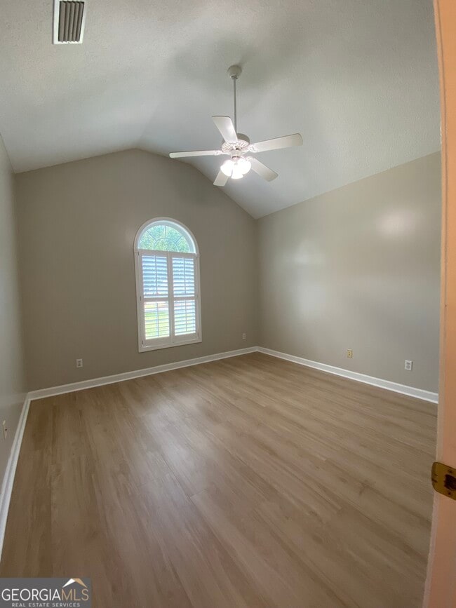 Building Photo - 126 Kathryne Bailey Dr