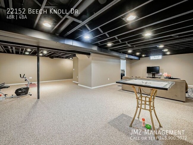 Building Photo - 22152 Beech Knoll Dr