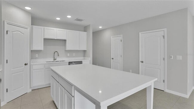 Building Photo - 4147 Collegiate Blvd