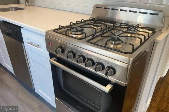 Building Photo - 1616 Spruce St