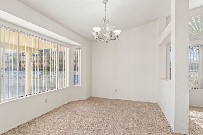 Building Photo - 2616 W Kassandra Pl
