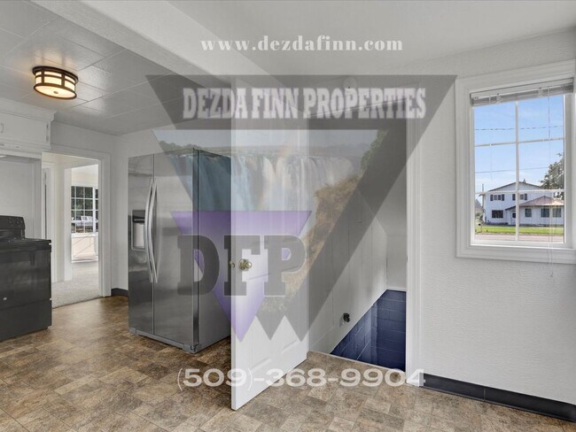 Building Photo - 2 Bed, 1 Bath in NE Spokane Valley Availab...