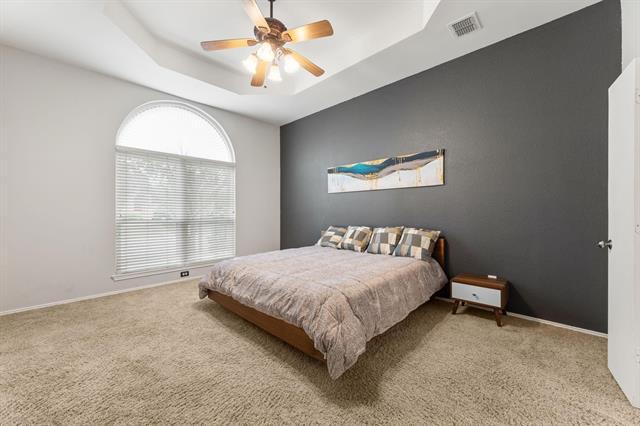 Building Photo - 10713 Alexandria Dr