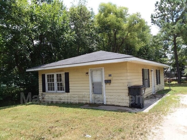 Primary Photo - 448 Mason St