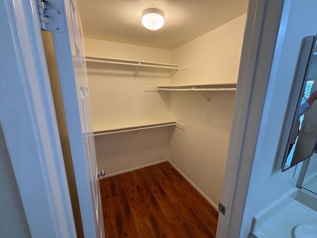 Building Photo - Charming home in gated community in Missio...