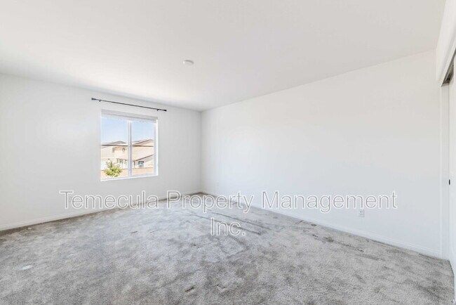 Building Photo - 1816 Tapaderos St