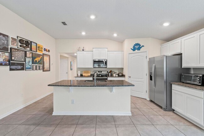 Building Photo - Sawmill Creek 4 bedroom!