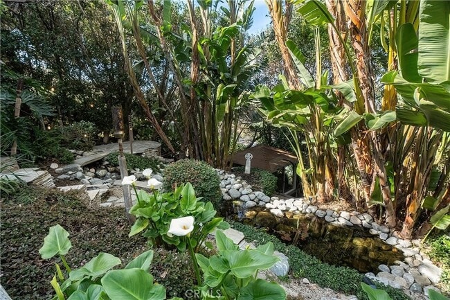 Building Photo - 3642 Alta Mesa Dr