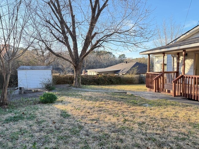 Building Photo - 2008 Brownwood Rd
