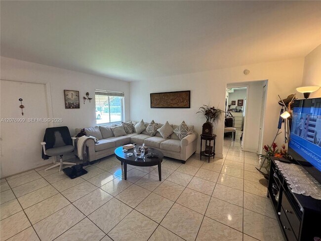Building Photo - 5773 La Pinata Blvd