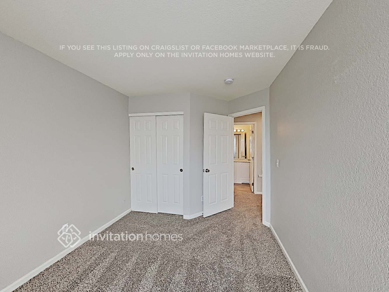 Building Photo - 5844 E 122nd Pl