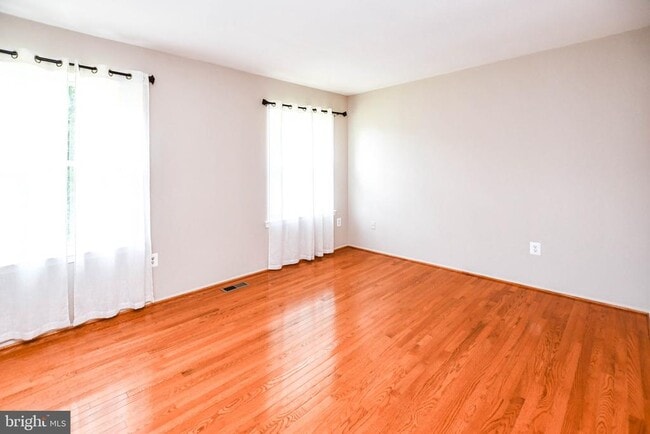 Building Photo - 12407 Lampton Ln