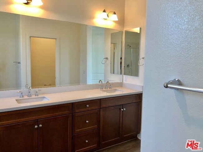 Building Photo - 11662 Solaire Wy