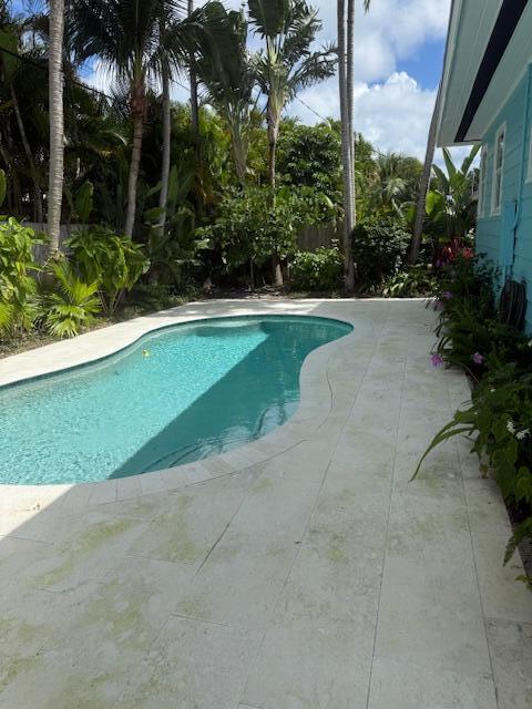 Building Photo - 235 Santa Lucia Dr