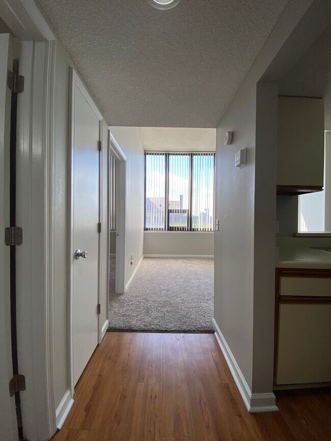 Building Photo - 1100 Wheat St