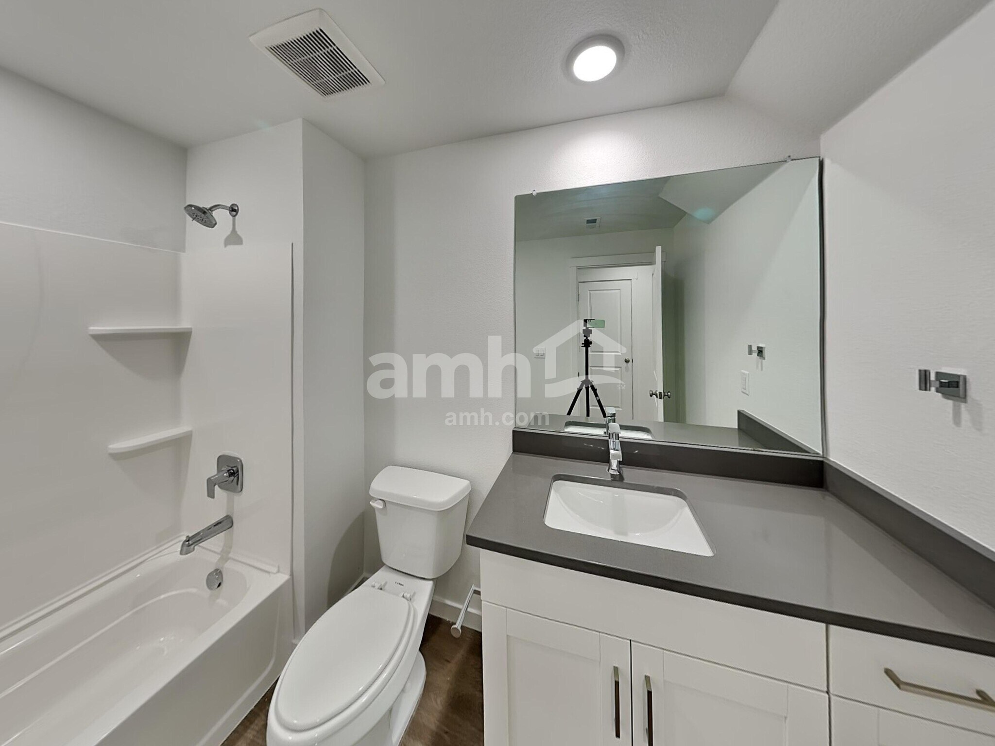 Building Photo - 23542 E 3rd Pl