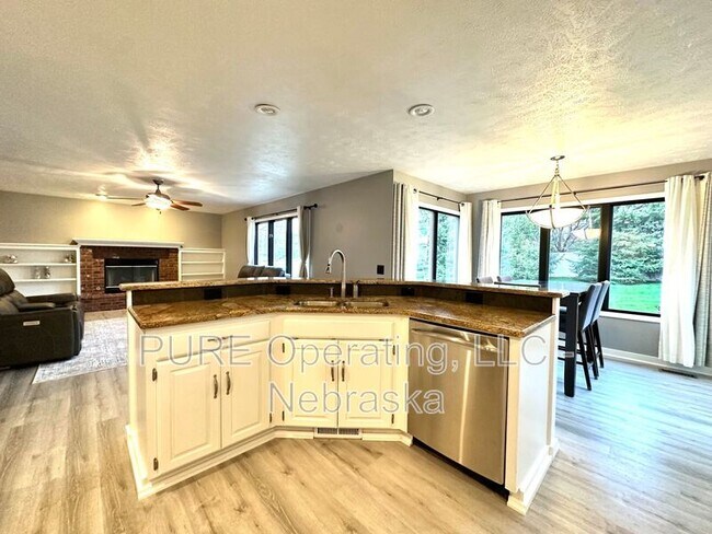 Building Photo - 4909 N 142nd St