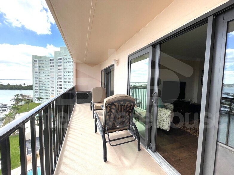 Building Photo - 51 Island Way