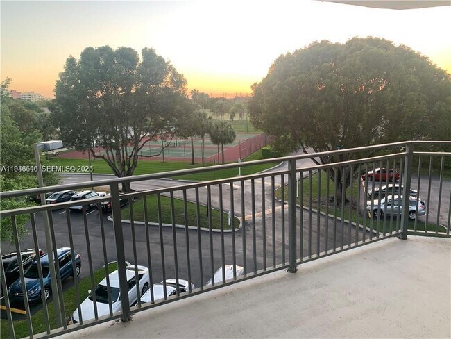 Building Photo - 16171 Blatt Blvd