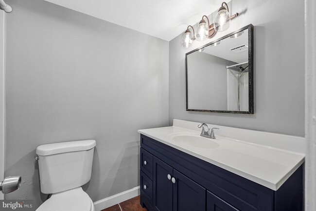 Building Photo - 8360 Greensboro Dr