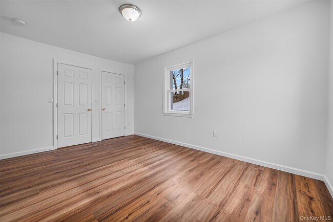 Building Photo - 917 Parkway Pl