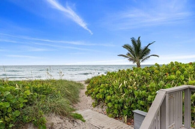 Building Photo - 3310 S Ocean Blvd
