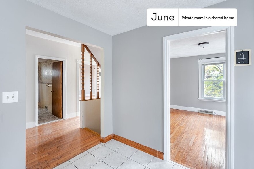 Building Photo - Room in Shared 6 bed/1.5 bath home