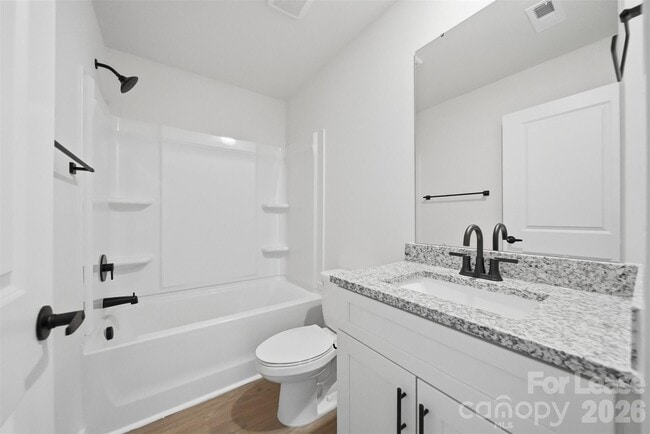 Building Photo - 403 15th Ave SW