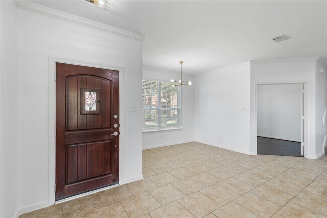 Building Photo - 31 Umbria Ln