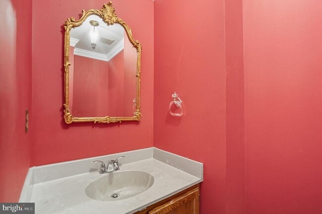 Building Photo - 7724 Bristol Square Ct