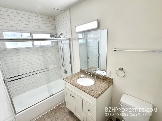 Building Photo - 5307 Vantage Ave