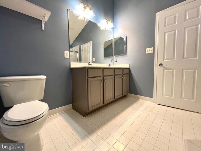 Building Photo - 21831 Ladyslipper Sq