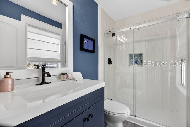 Building Photo - 225 University Pkwy