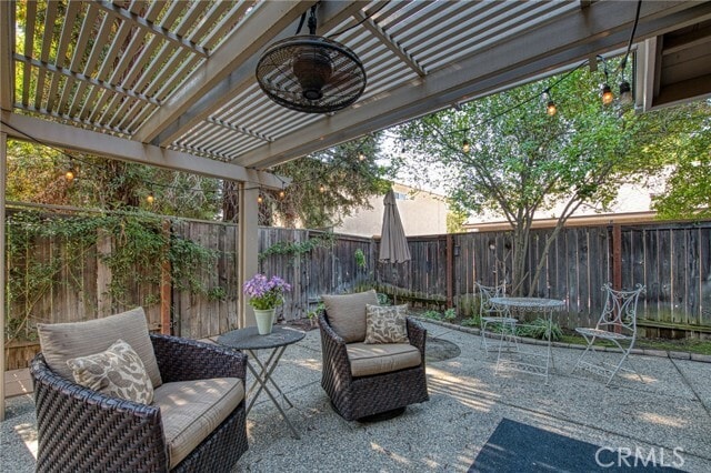 Building Photo - 10668 N Lighthouse Dr