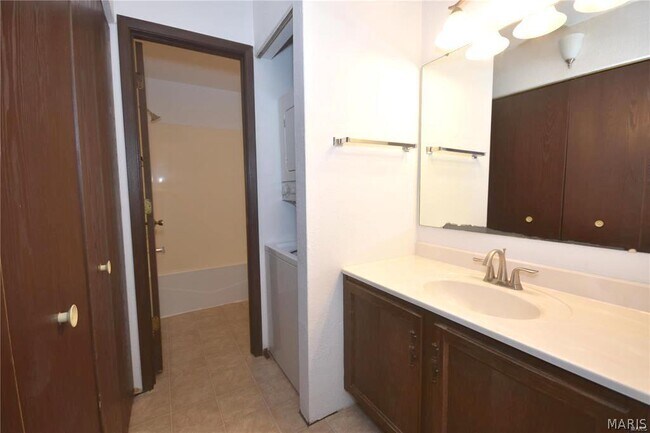 Building Photo - 94 Peachtree Ln
