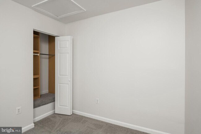 Building Photo - 1259 Stockport Ct