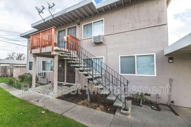 Building Photo - 412 San Marco St